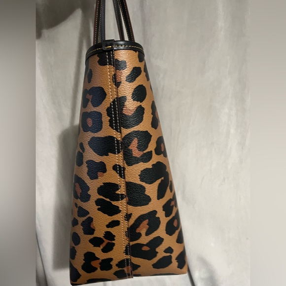 Coach cheetah purse - Picture 5 of 8